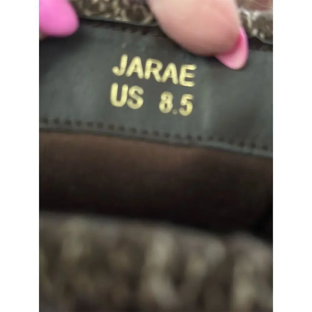 Leila Stone Jarae Women's‎ Brown Ankle Bootie Heel Size 8.5 Casual Block Heel - Picture 10 of 12